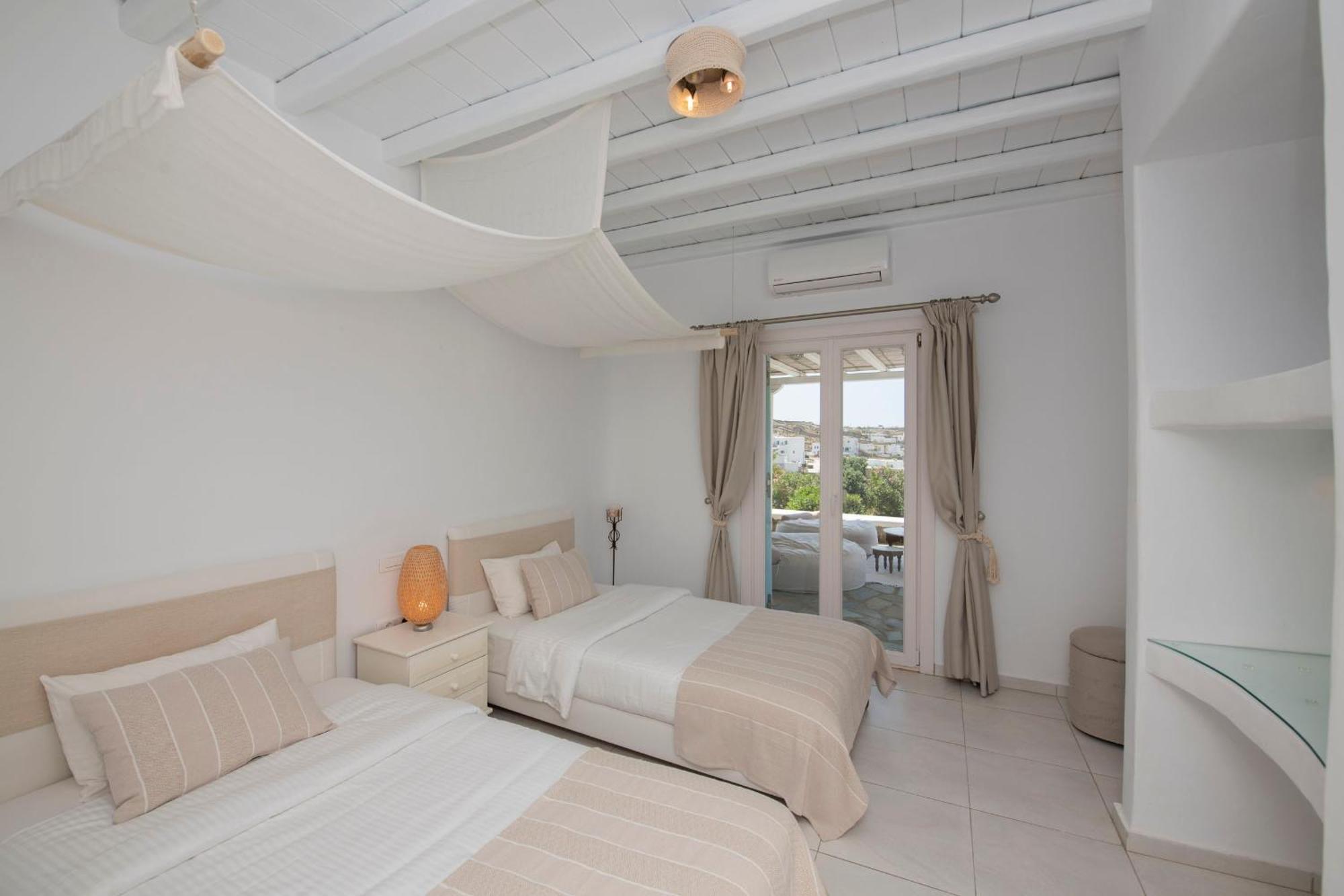 Tatiana Villa & Apartments Klouvas Luaran gambar